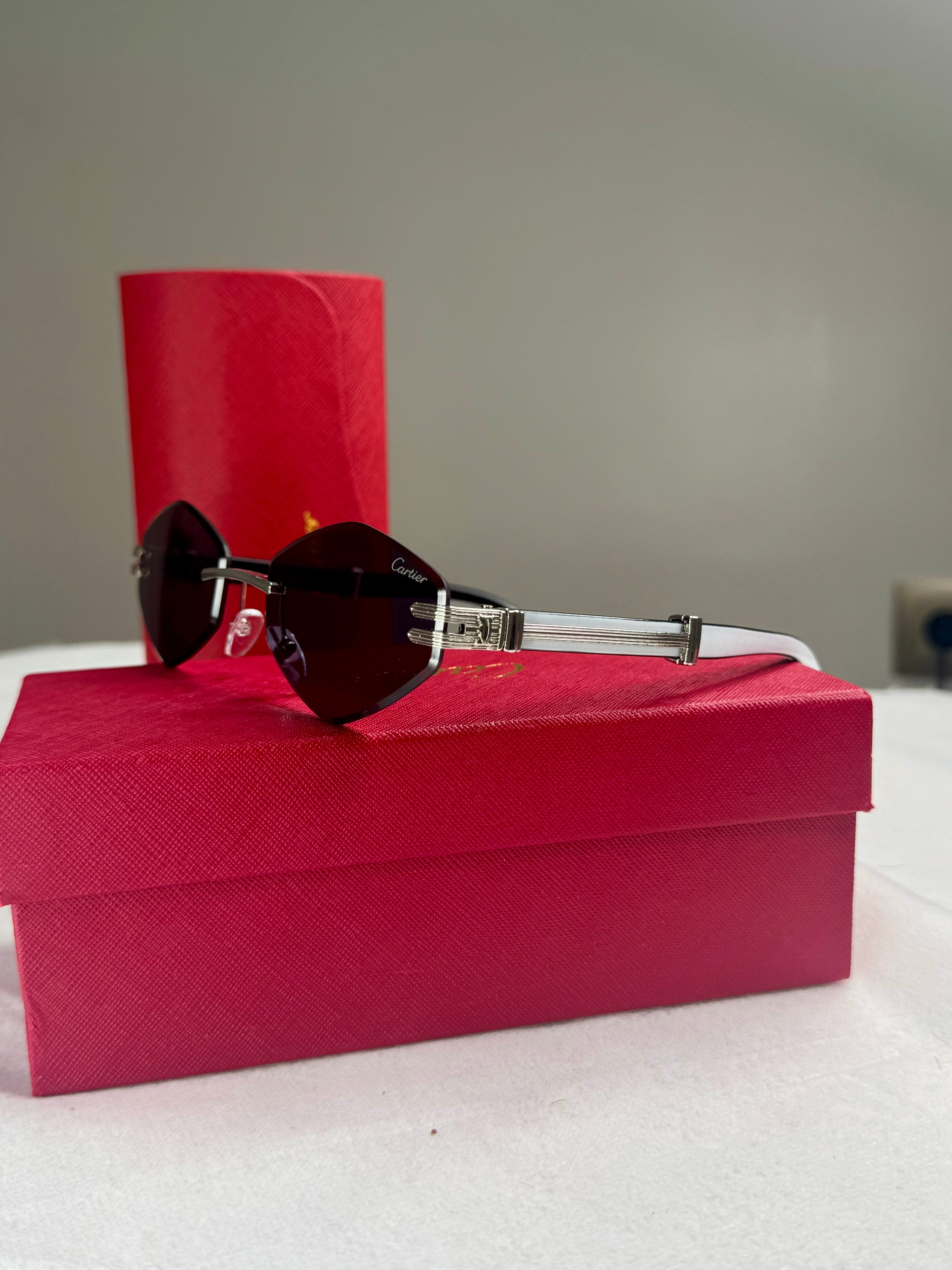 Crying (Sans packaging de marque)