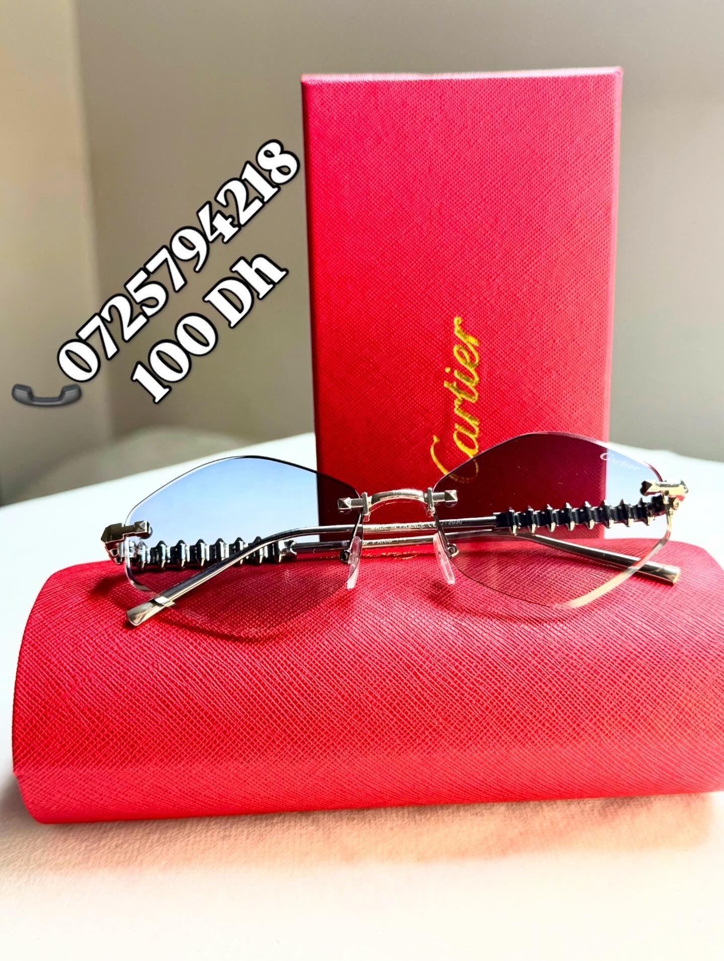 Crying (Sans packaging de marque)