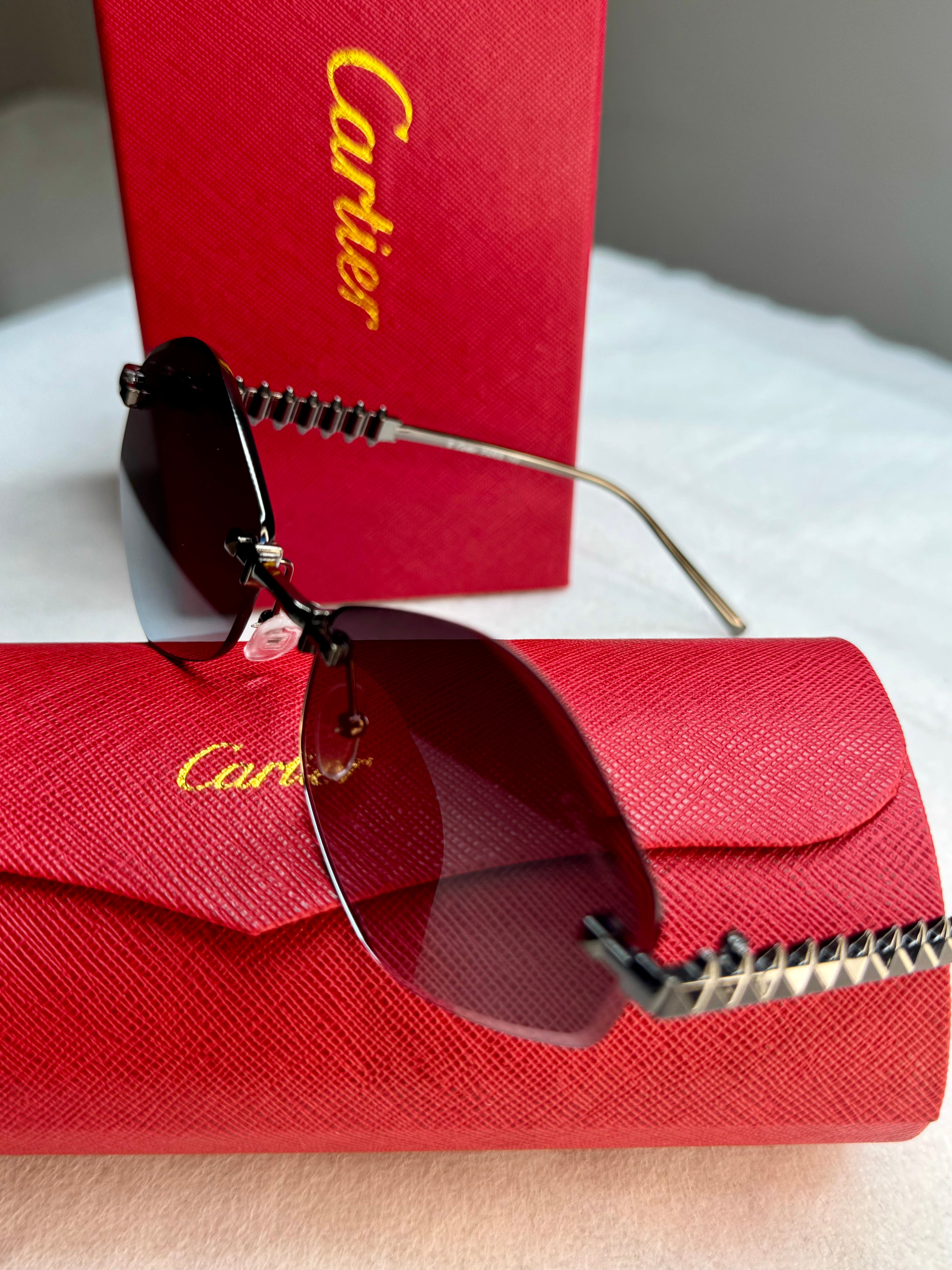 Crying (Sans packaging de marque)