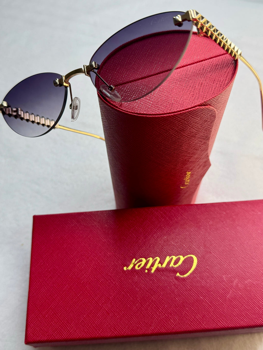 Crying (Sans packaging de marque)