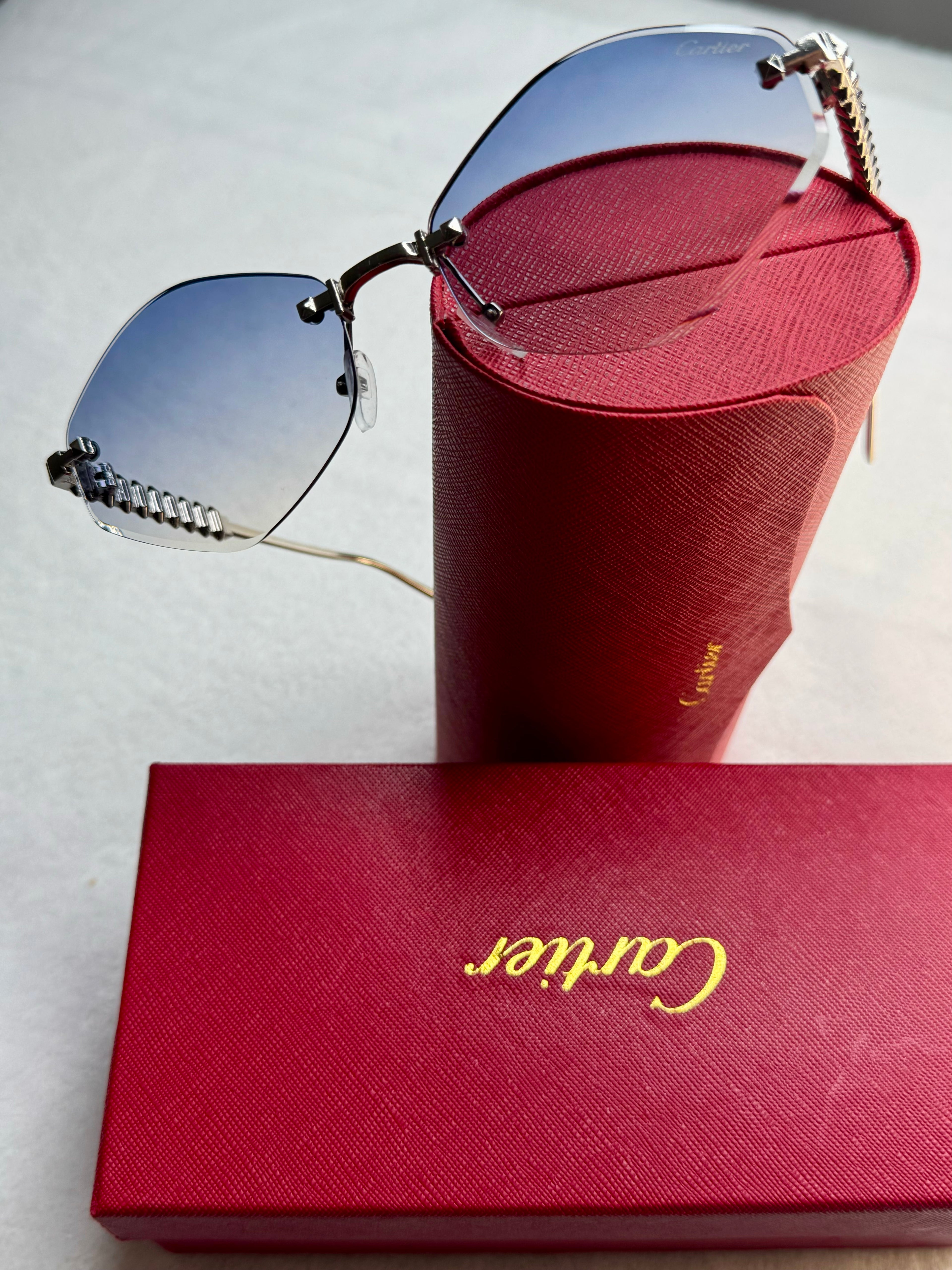 Crying (Sans packaging de marque)